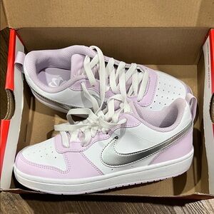 Nike White and Light Pink Sneakers with Silver Swoosh